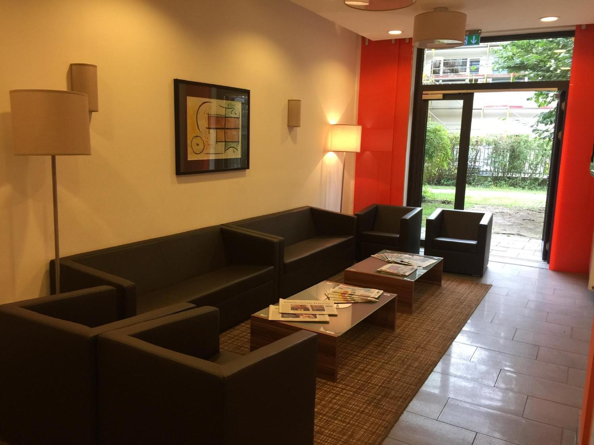 Apartment At Station *